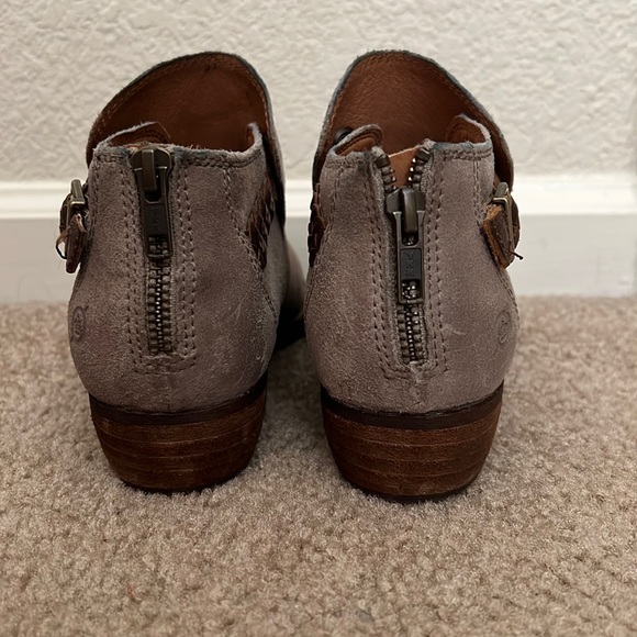 Born Suede Braided Ankle distressed taupe boots shoes sz 6M zip up - Picture 4 of 7